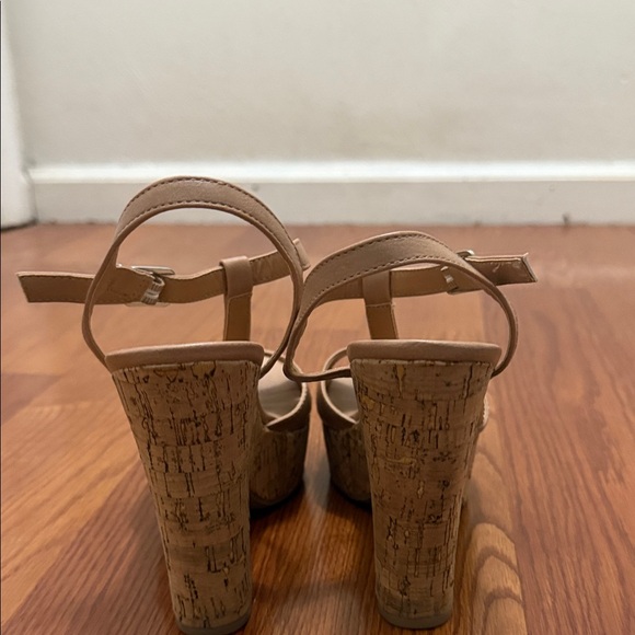 American Rag CieTan Platform Sandals - Picture 4 of 5